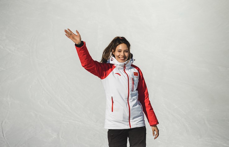 誰是谷愛凌？美國出生的中國冬奧選手，為何成焦點？