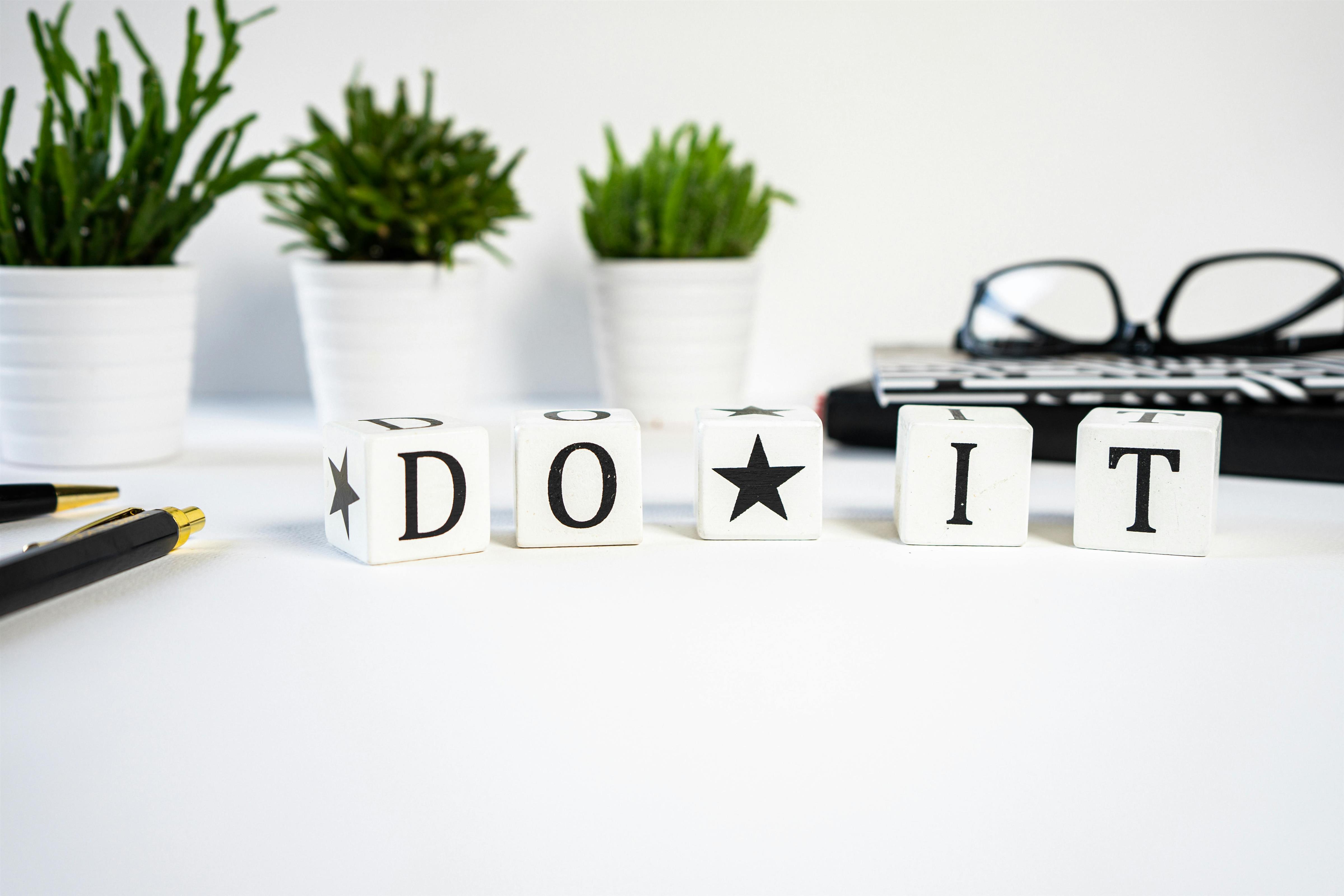 2026 畢業路口：該直接投入職場，還是繼續進修？