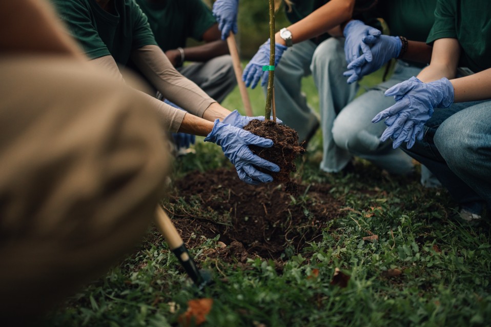 不只是工作，而是一場改變世界的行動